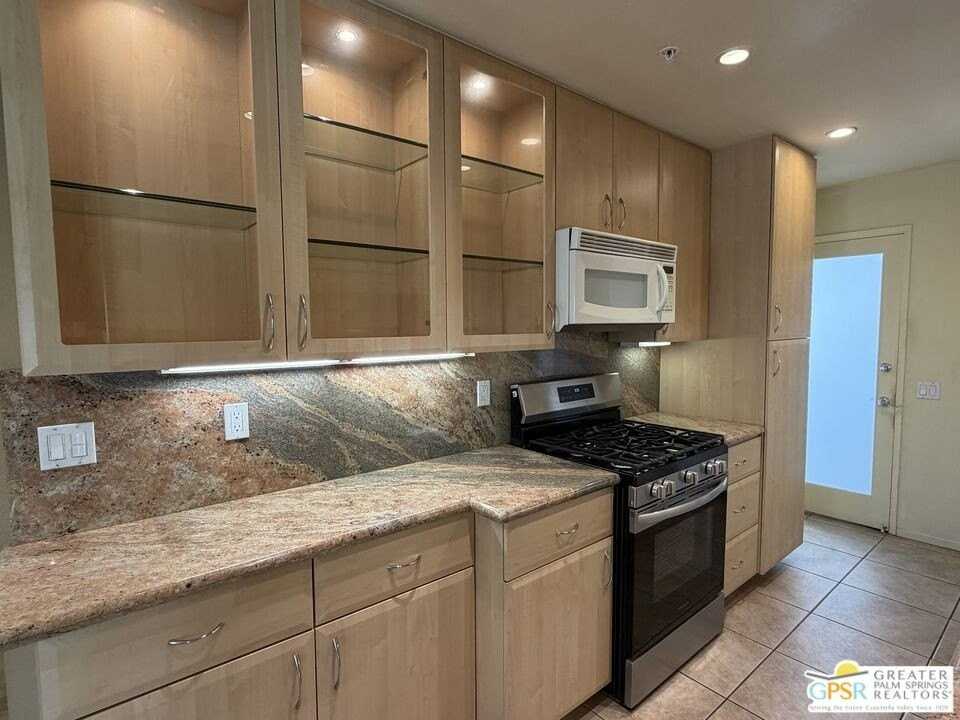 2950 E Escoba Dr #J - Photo 5 of 18