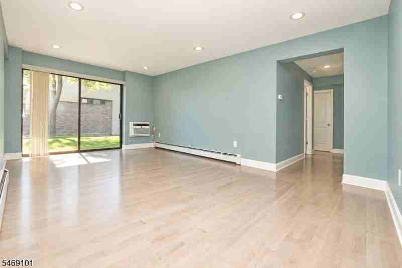 5 River Rd Apt A - Photo 7 of 34