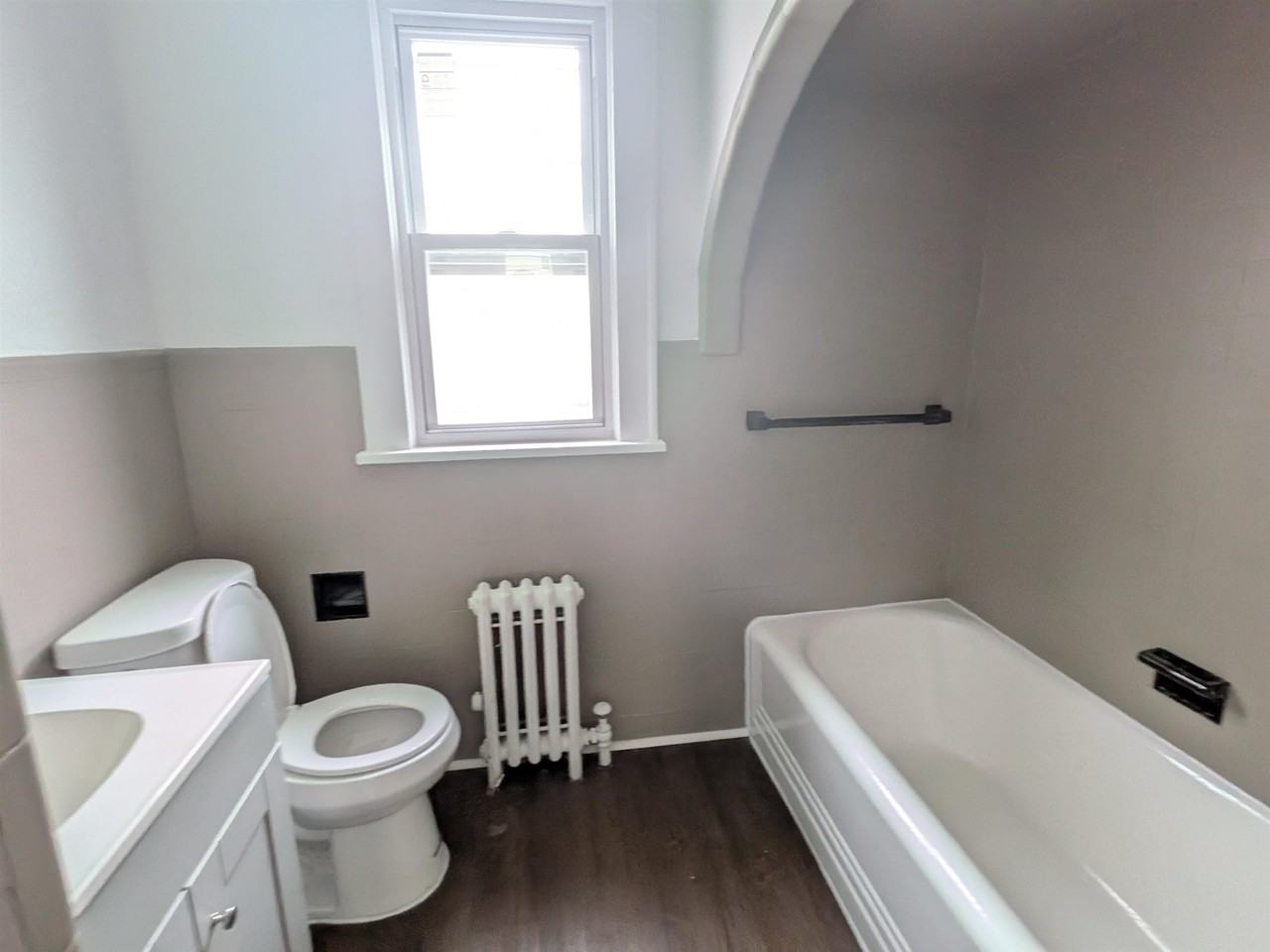 313 E 23rd St #2 - Photo 4 of 8