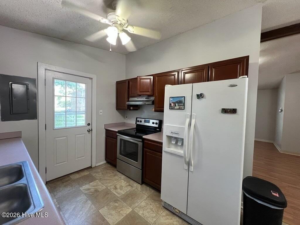 710 Terrace Ct - Photo 7 of 15