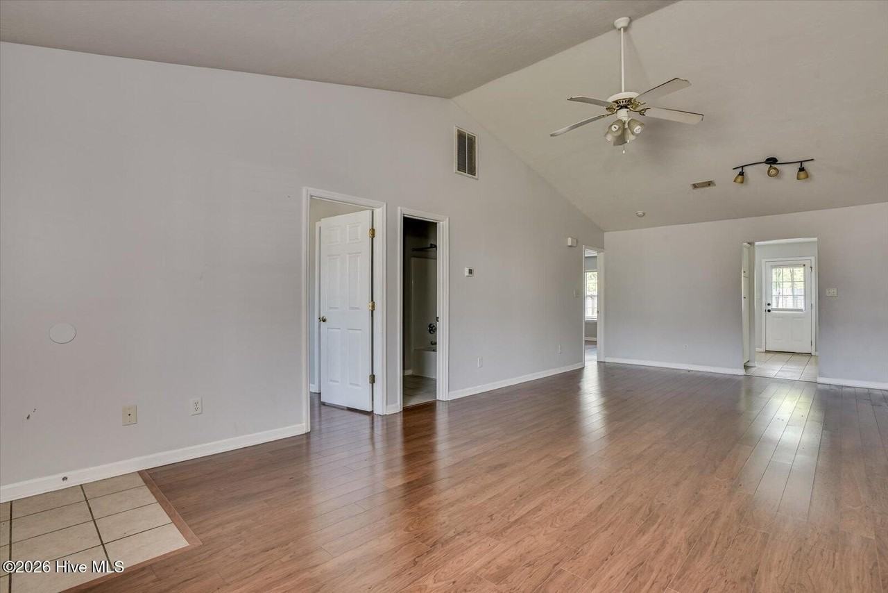 234 Sassafras Ln - Photo 4 of 20