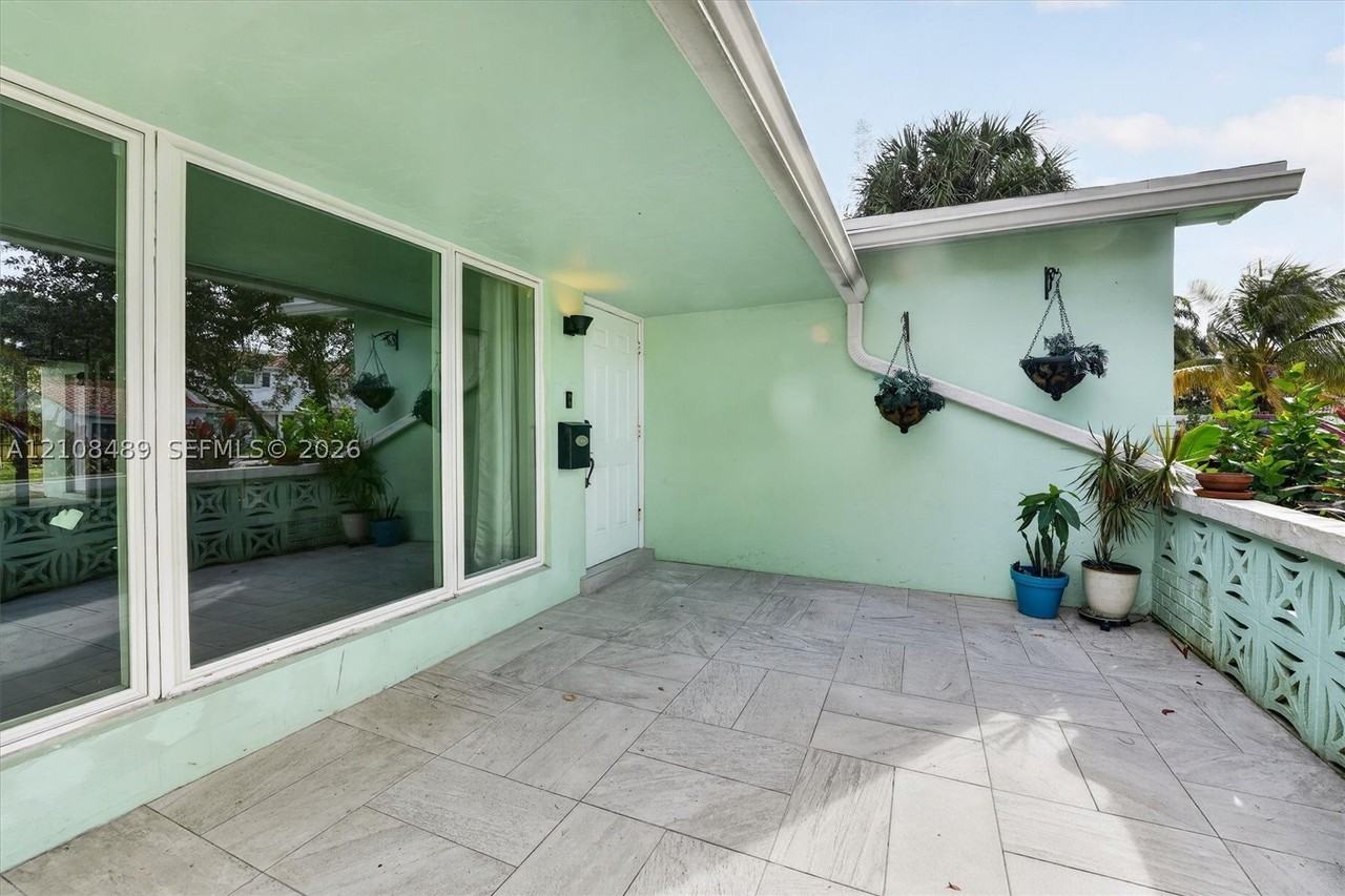 5451 Buchanan St #0 - Photo 5 of 50