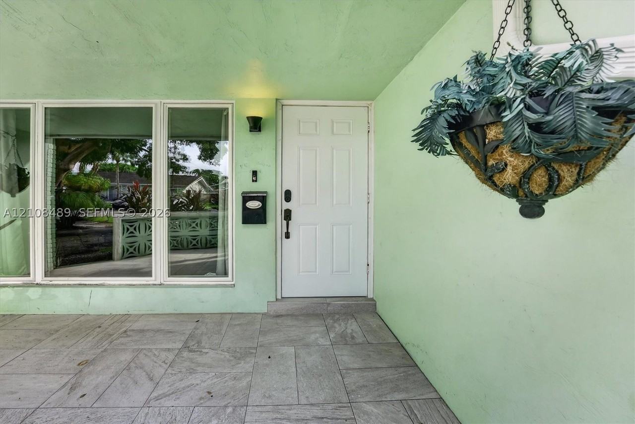 5451 Buchanan St #0 - Photo 6 of 50