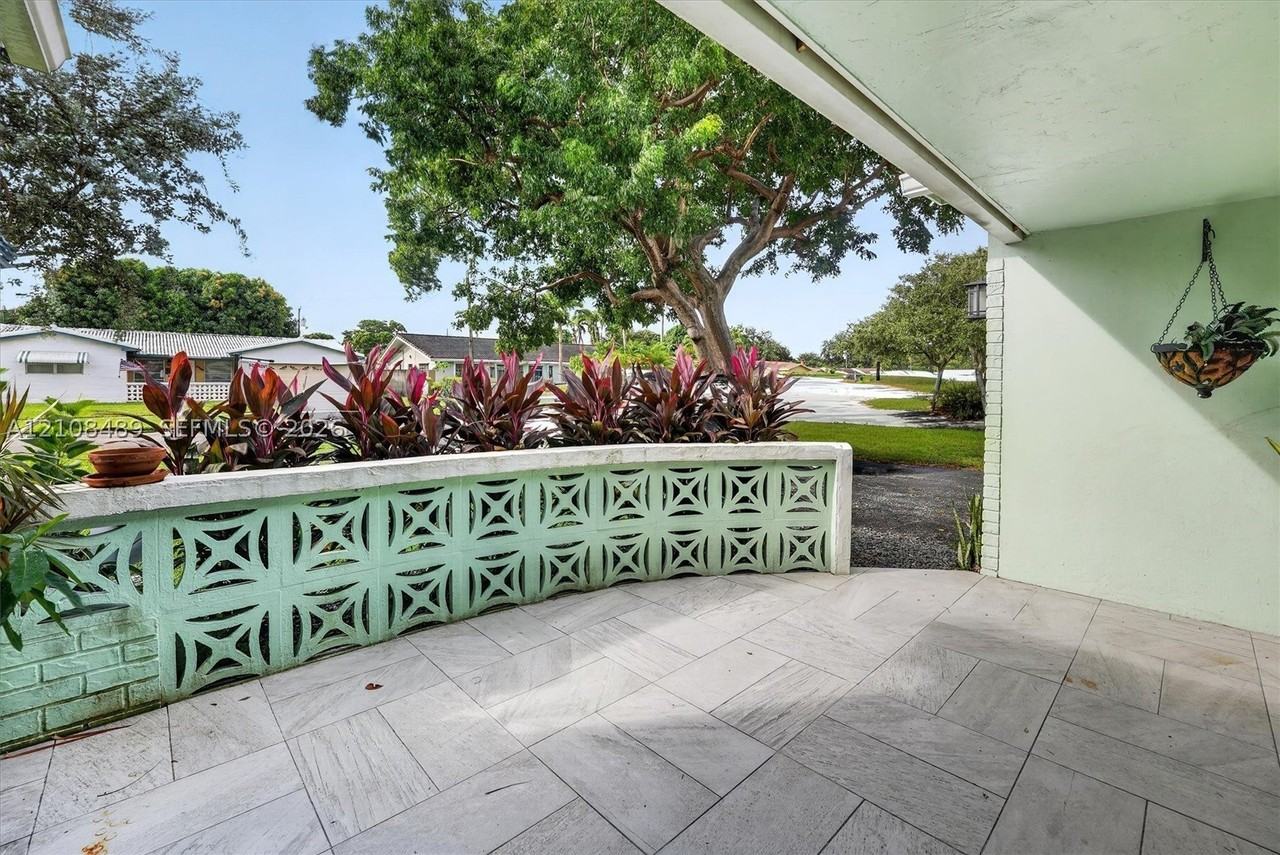 5451 Buchanan St #0 - Photo 7 of 50