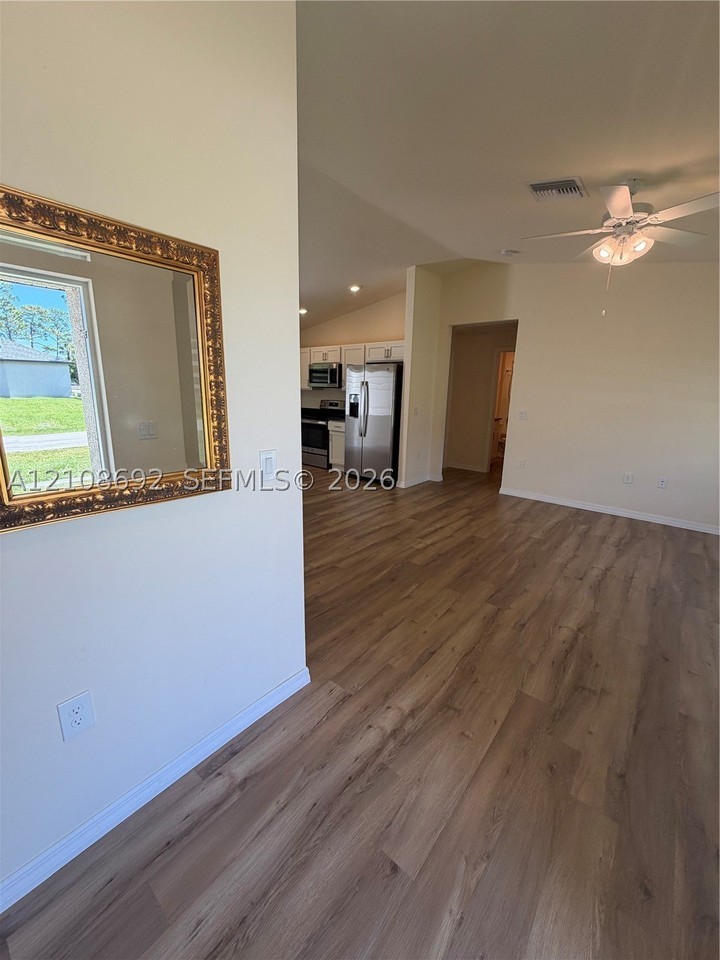 8079 Sherwood Cir #8079 - Photo 5 of 22
