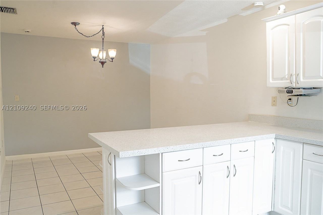21115 Sw 125th Court Rd - Photo 6 of 26