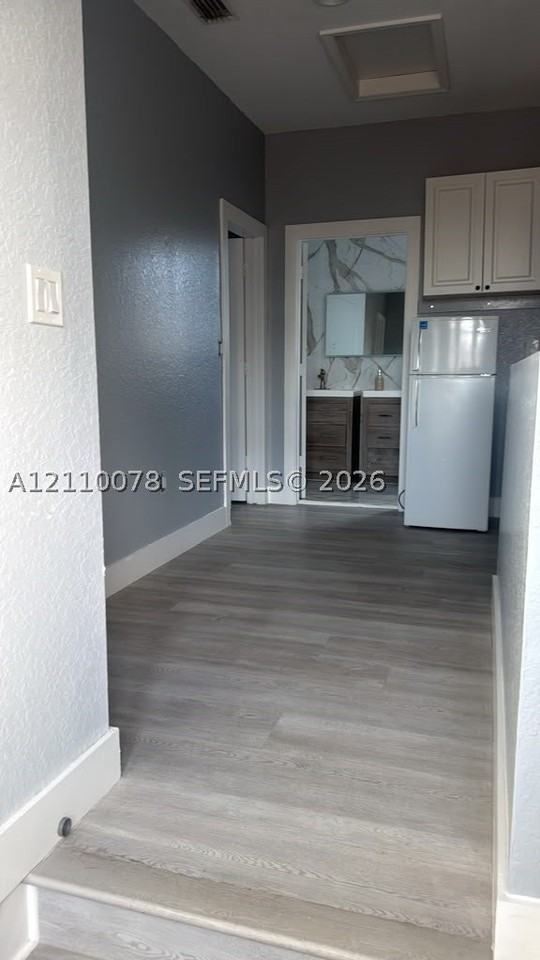 3964 Ne 13th Dr #B - Photo 3 of 13