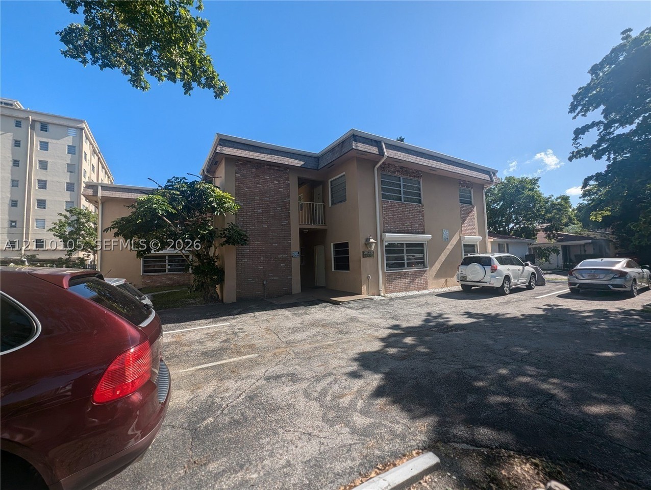 1832 Madison St #203 - Photo 7 of 18