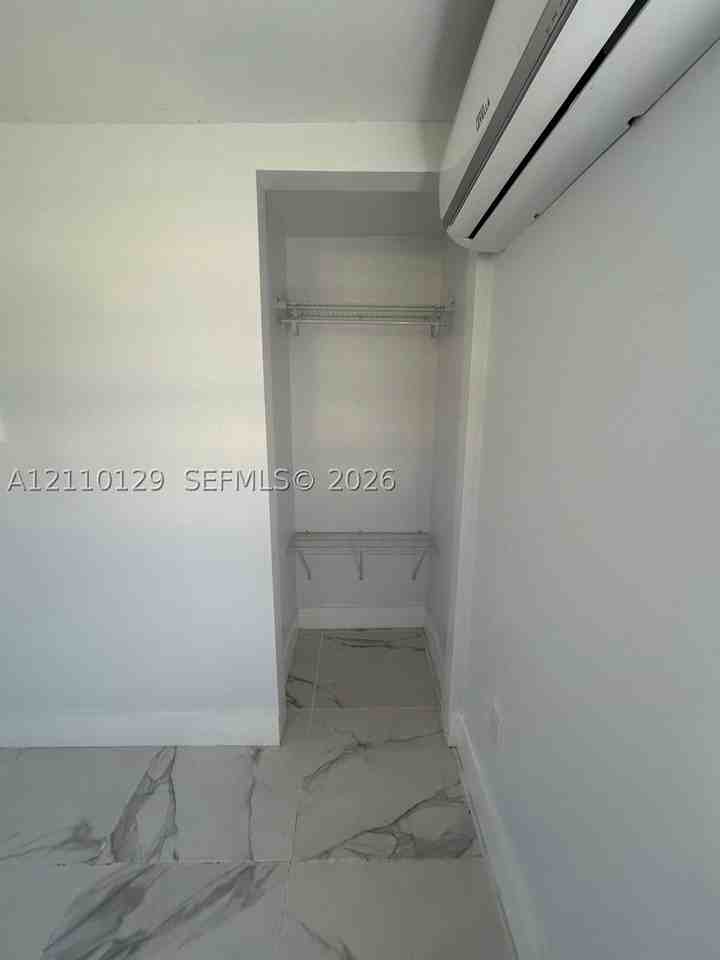 360 Ne 174th St #1 - Photo 4 of 10