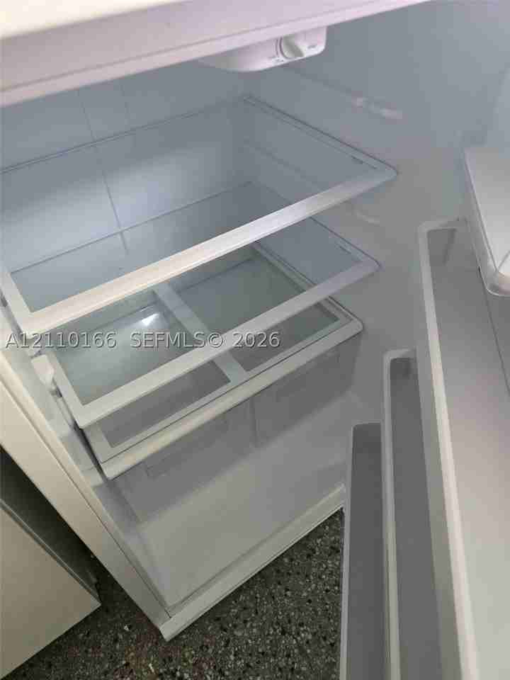 240 Sw 11th Ave #2 - Photo 2 of 8