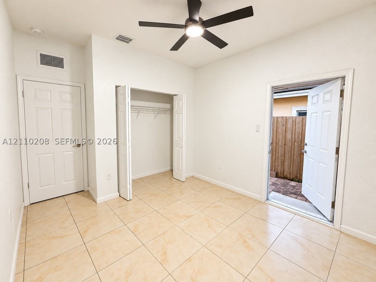 657 Se 30th Ter #A - Photo 5 of 22
