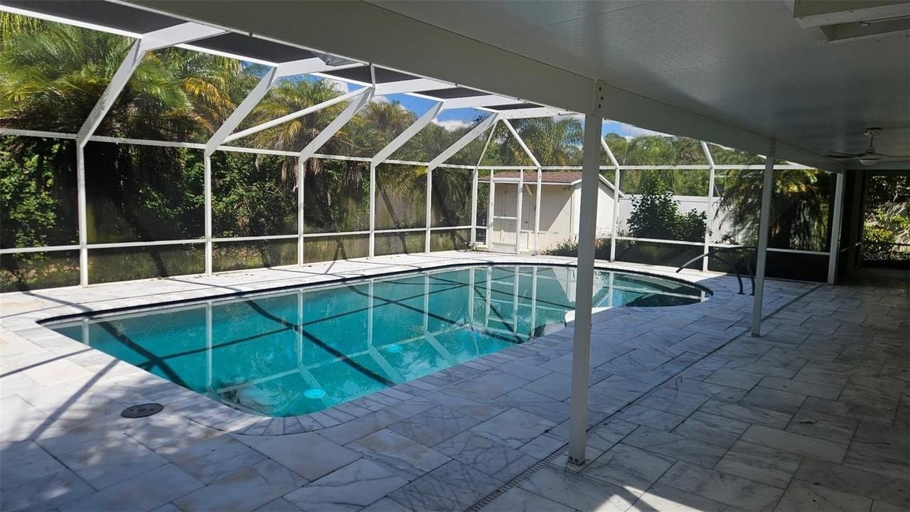 1726 Fossil Dr - Photo 3 of 37