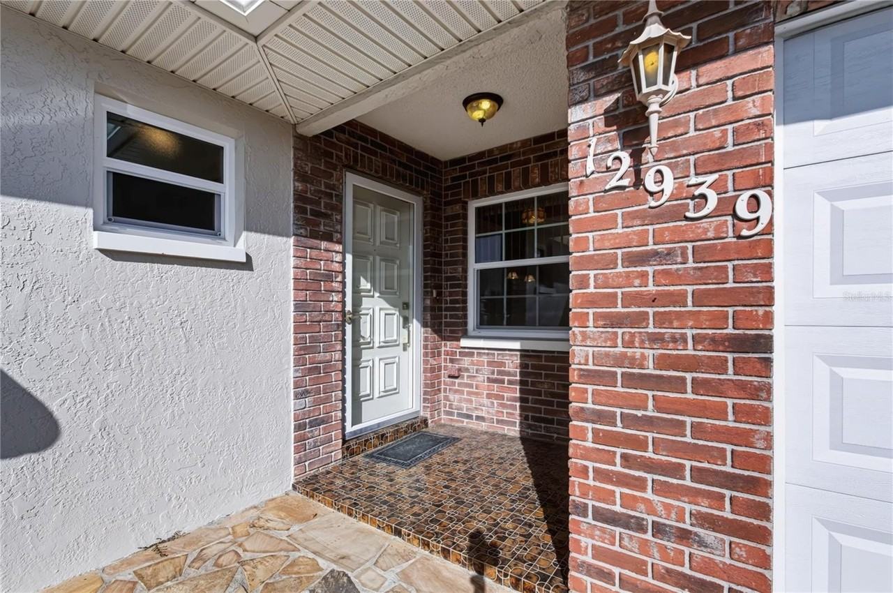 12939 115th St - Photo 2 of 29
