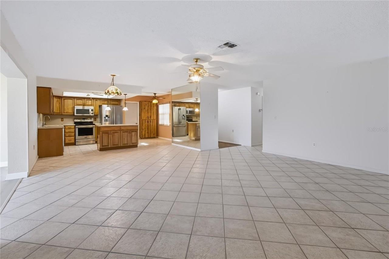 12939 115th St - Photo 3 of 29