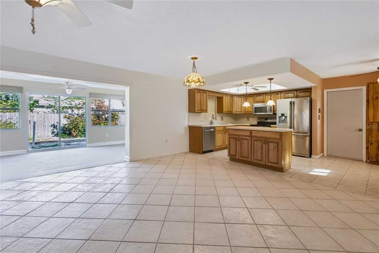 12939 115th St - Photo 5 of 29