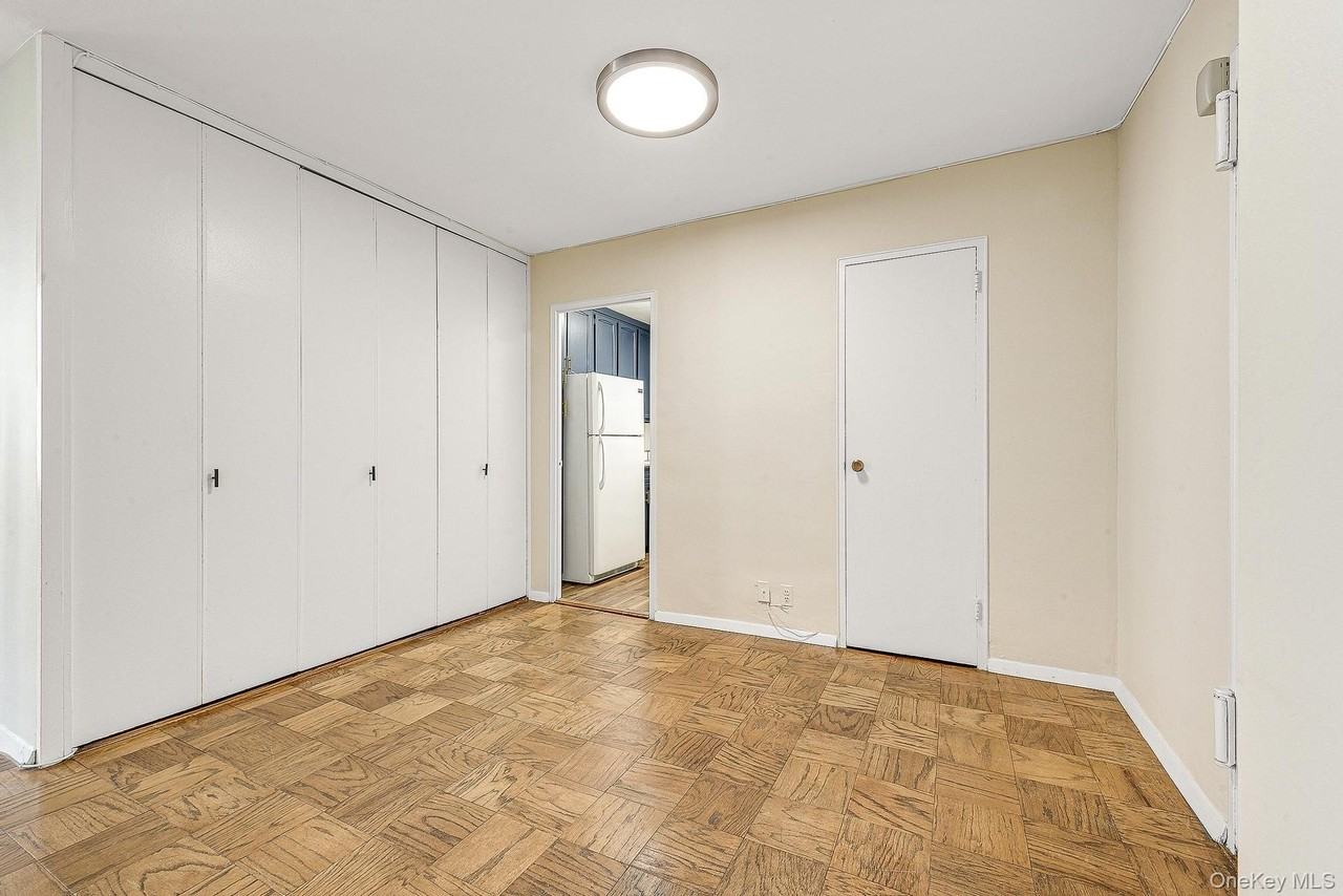 7025 Yellowstone Blvd #6A - Photo 3 of 28