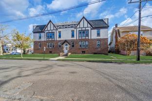 922 4th Ave #3B - Photo 1 of 1