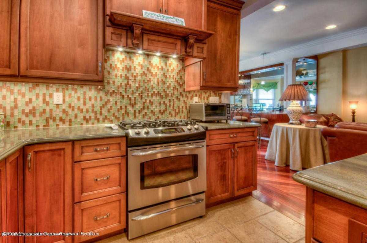 11 Pitman Ave - Photo 6 of 24