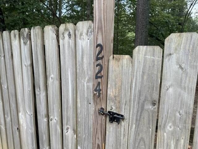 224 10th St - Photo 2 of 7