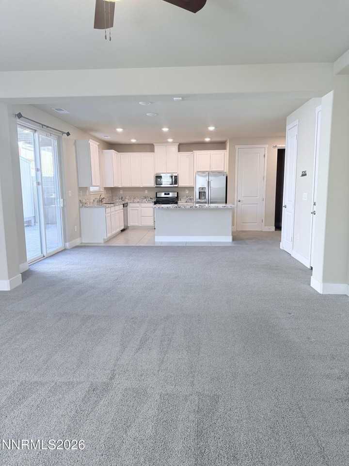 7567 Rambling Ridge Rd - Photo 5 of 34