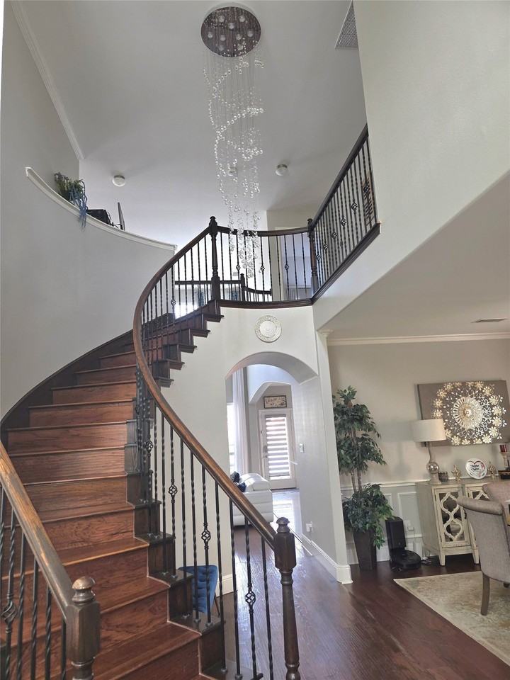 13262 Scotch Pine Dr - Photo 2 of 21