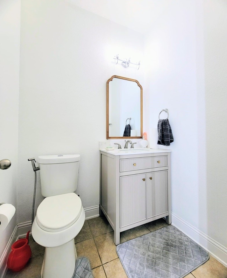 4308 Lee Hutson Dr - Photo 7 of 14