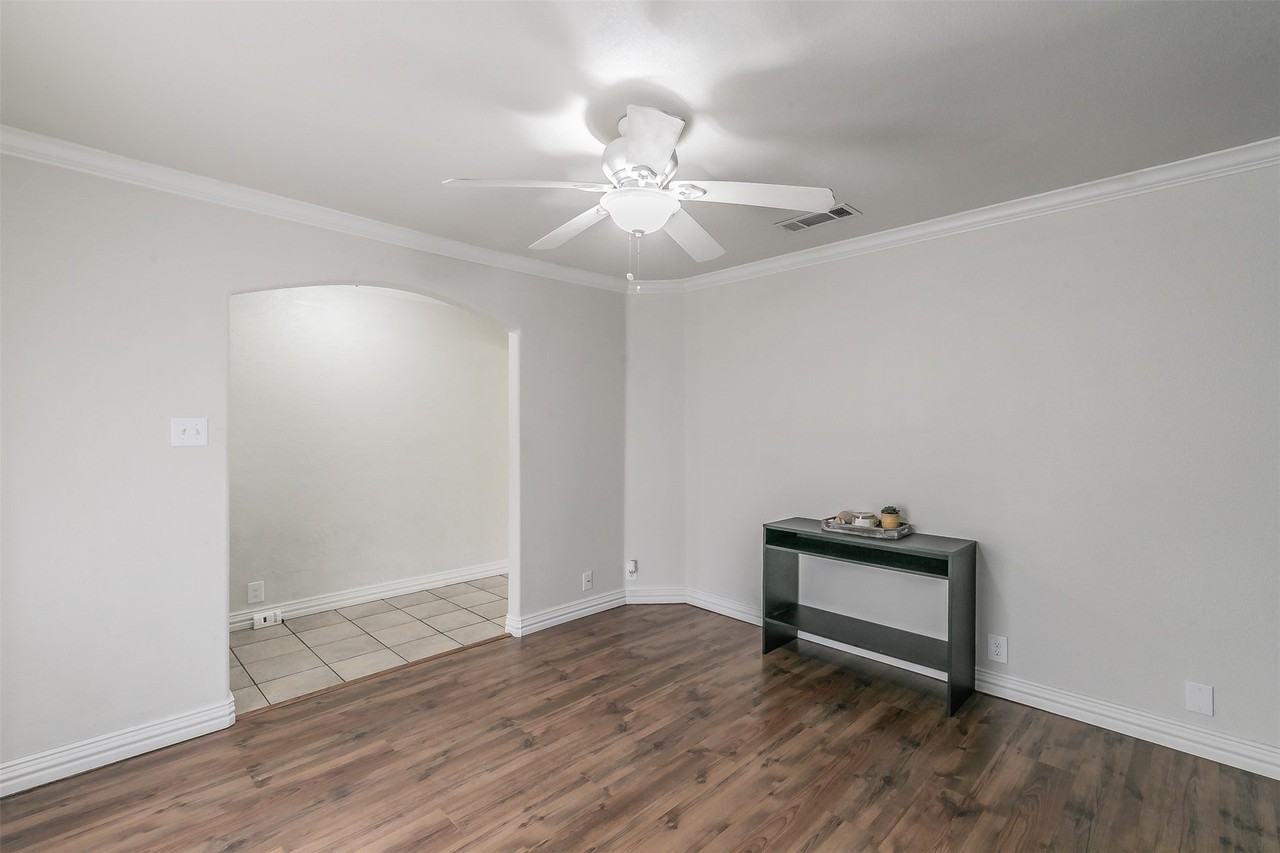 820 Sw Southridge Dr - Photo 5 of 35