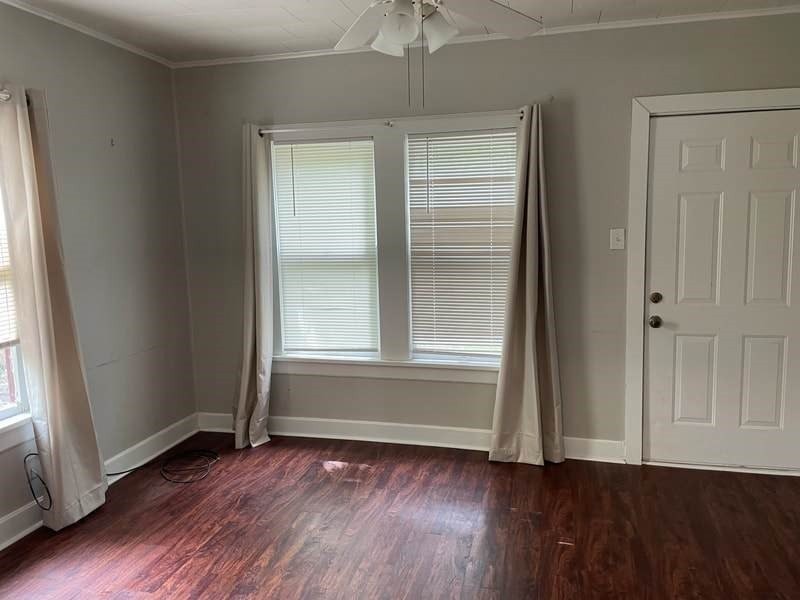 1046 W Sloan St - Photo 5 of 7