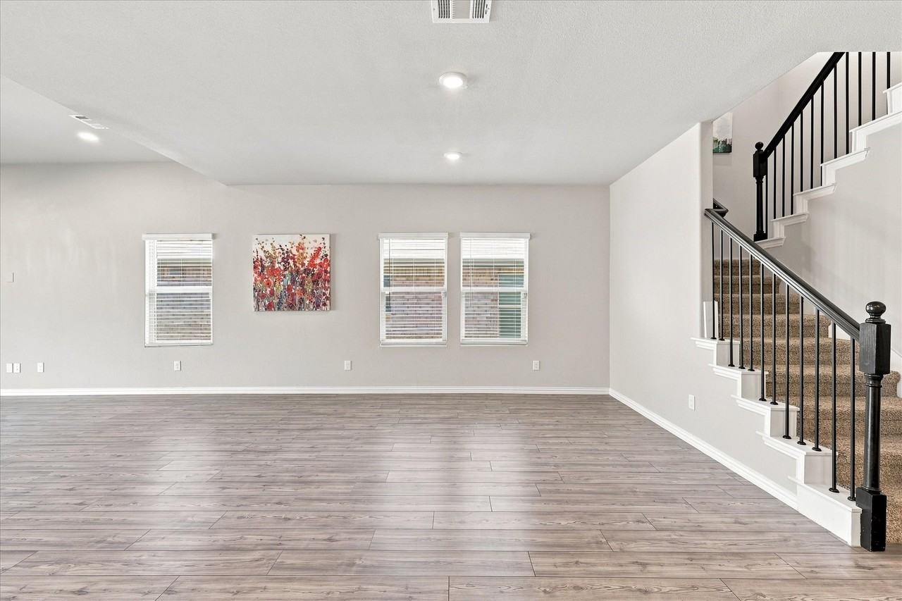 3316 Kingsdown Dr - Photo 6 of 38