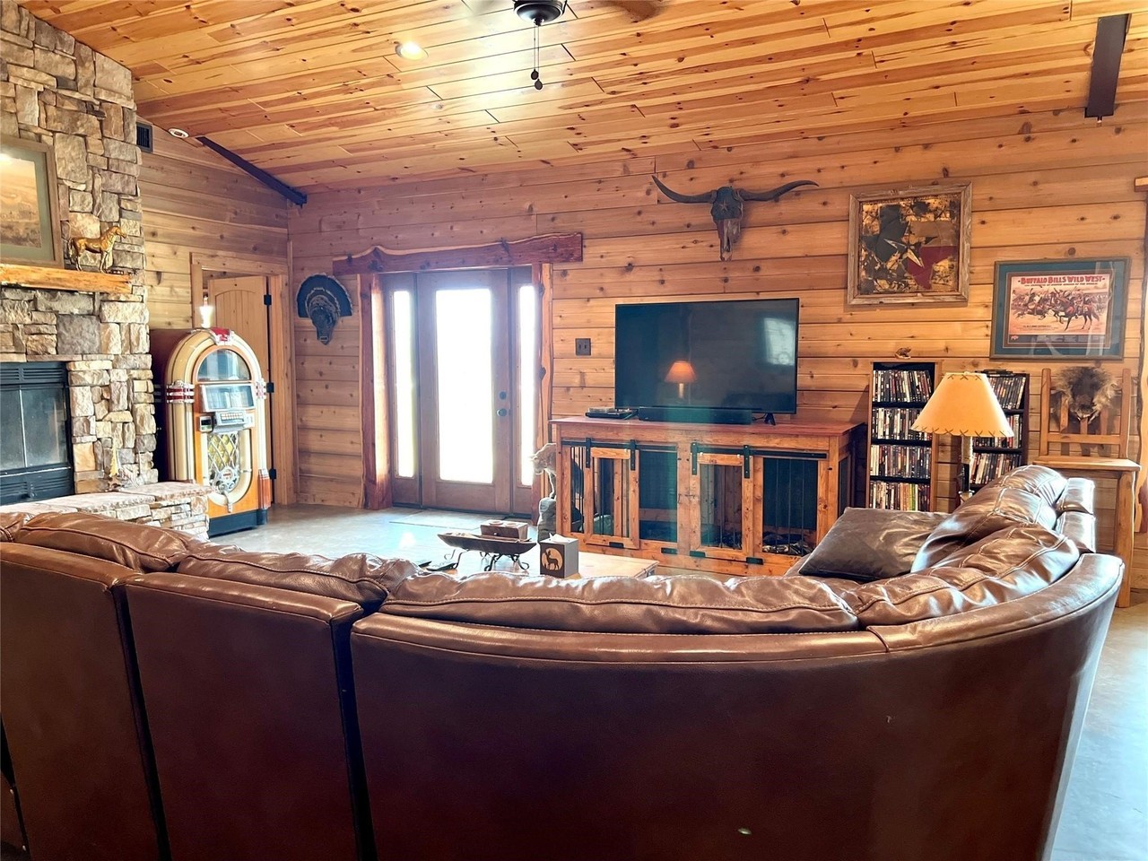 4241 Cheyenne Trl - Photo 2 of 35