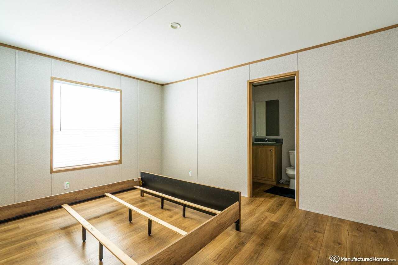 160 Forrest Ave #FP51 - Photo 5 of 8
