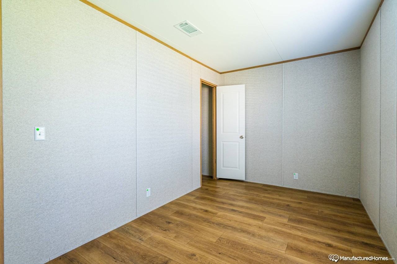 160 Forrest Ave #FP51 - Photo 6 of 8