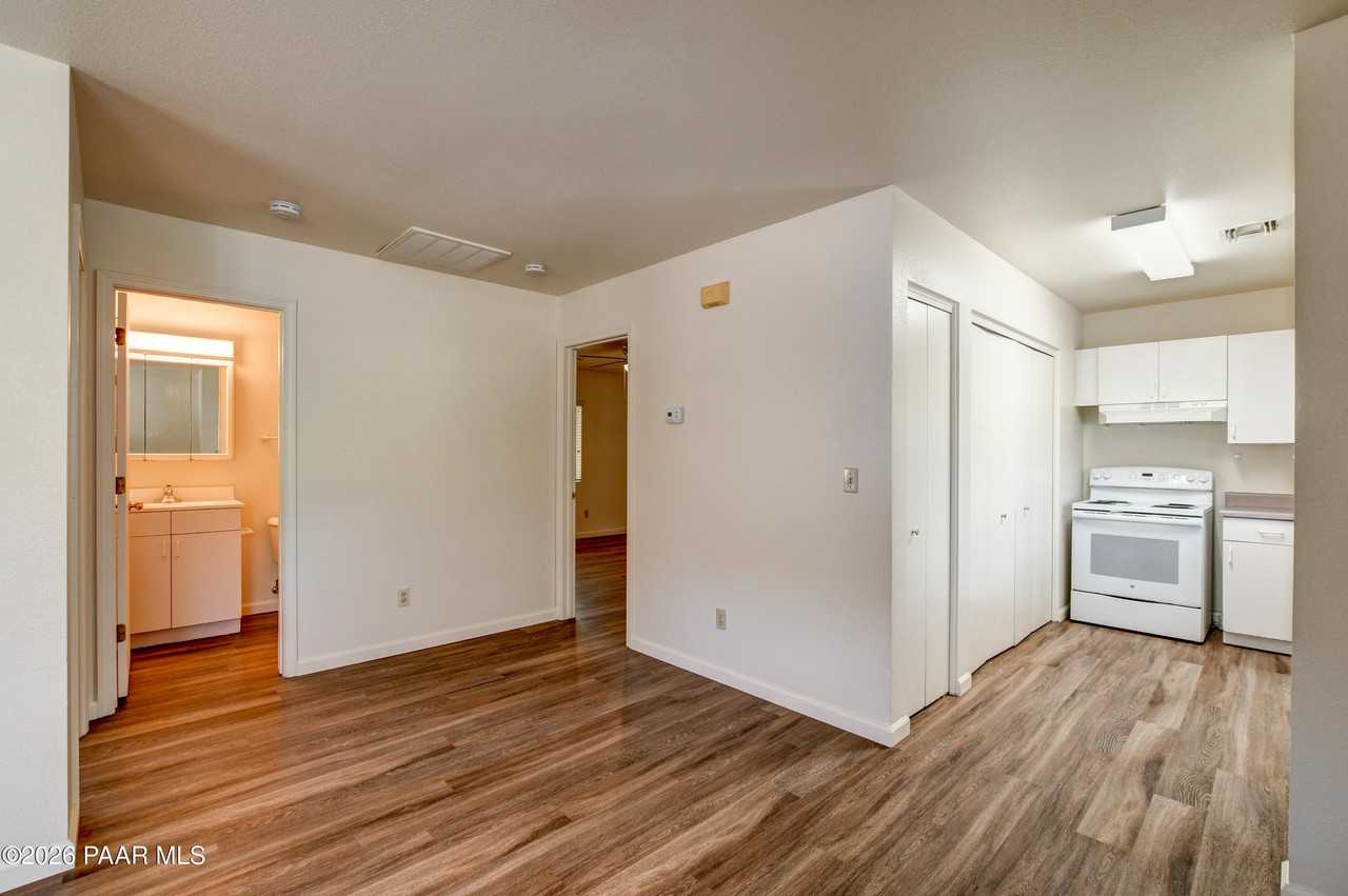 114 Bradshaw Dr #A - Photo 5 of 15