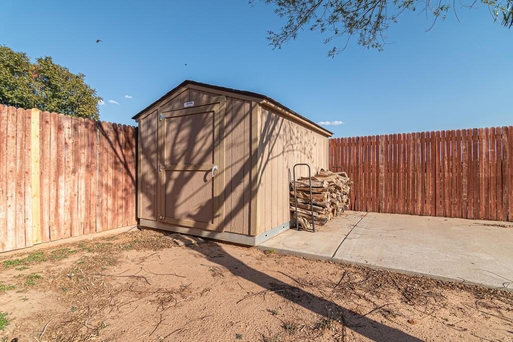 4913 Woodhollow Dr - Photo 7 of 18