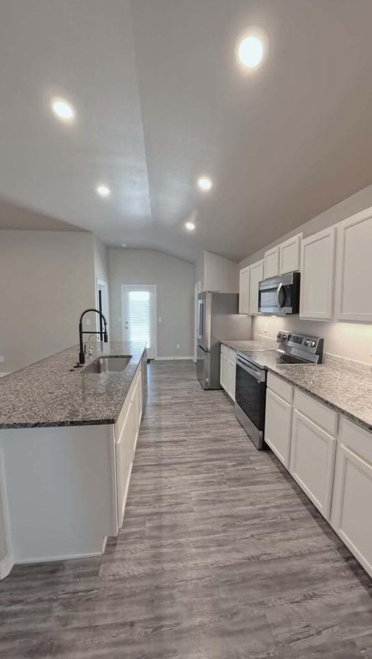 6729 Fiddler Rd - Photo 6 of 41