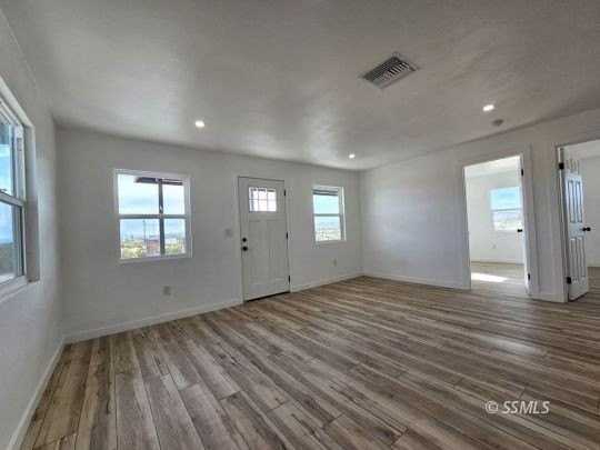 200 N Kern St - Photo 6 of 24