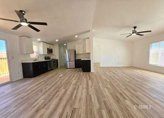 1040 Porter St - Photo 2 of 37