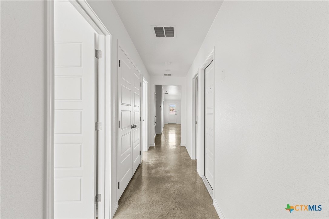1218 Concord Dr #B - Photo 7 of 28