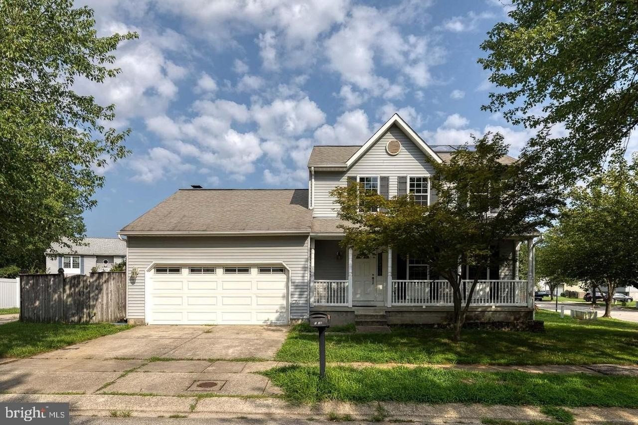 7846 Dero Dr - Photo 2 of 33