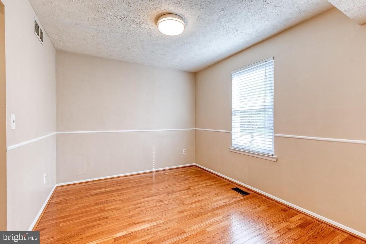 7846 Dero Dr - Photo 7 of 33