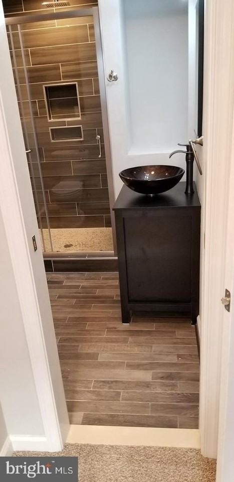 8233 Lyndhurst St - Photo 5 of 9