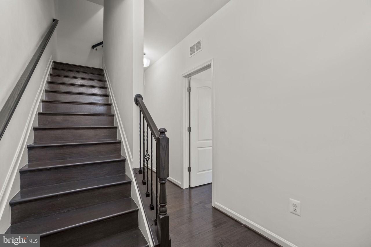 7701 Ken Dannager Ct - Photo 2 of 43