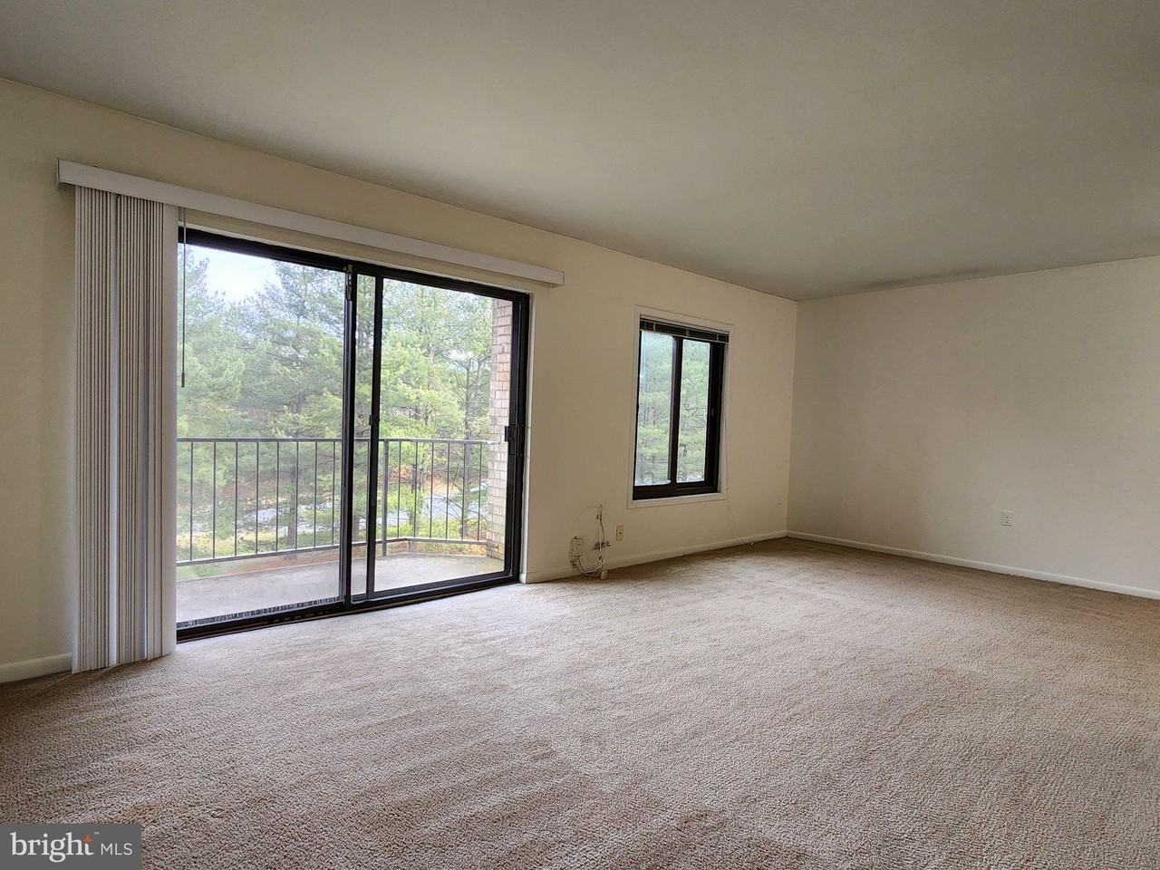 6982 Hanover Pkwy #303 - Photo 4 of 22