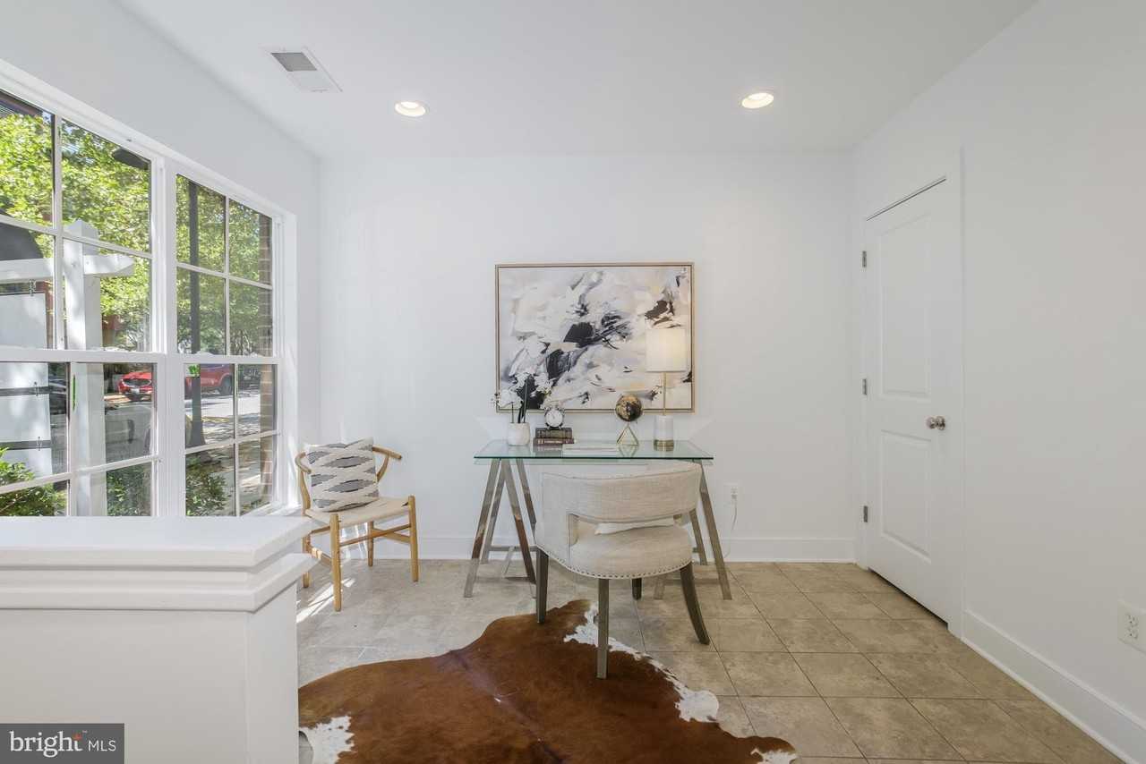 4548 Longfellow St - Photo 2 of 50