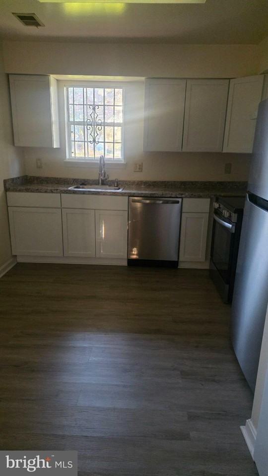 1125 Windemere Ct - Photo 4 of 11