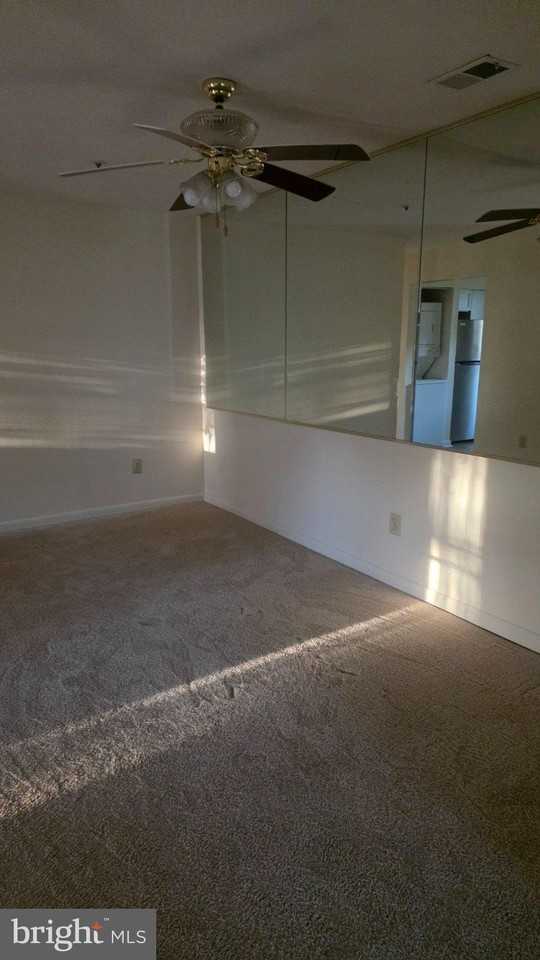 1125 Windemere Ct - Photo 5 of 11