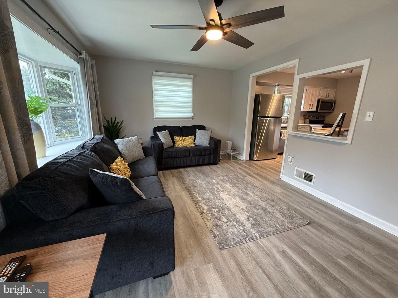 2208 Vermont Ave - Photo 2 of 30