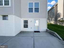 featured image of 3119 Applegate Ter