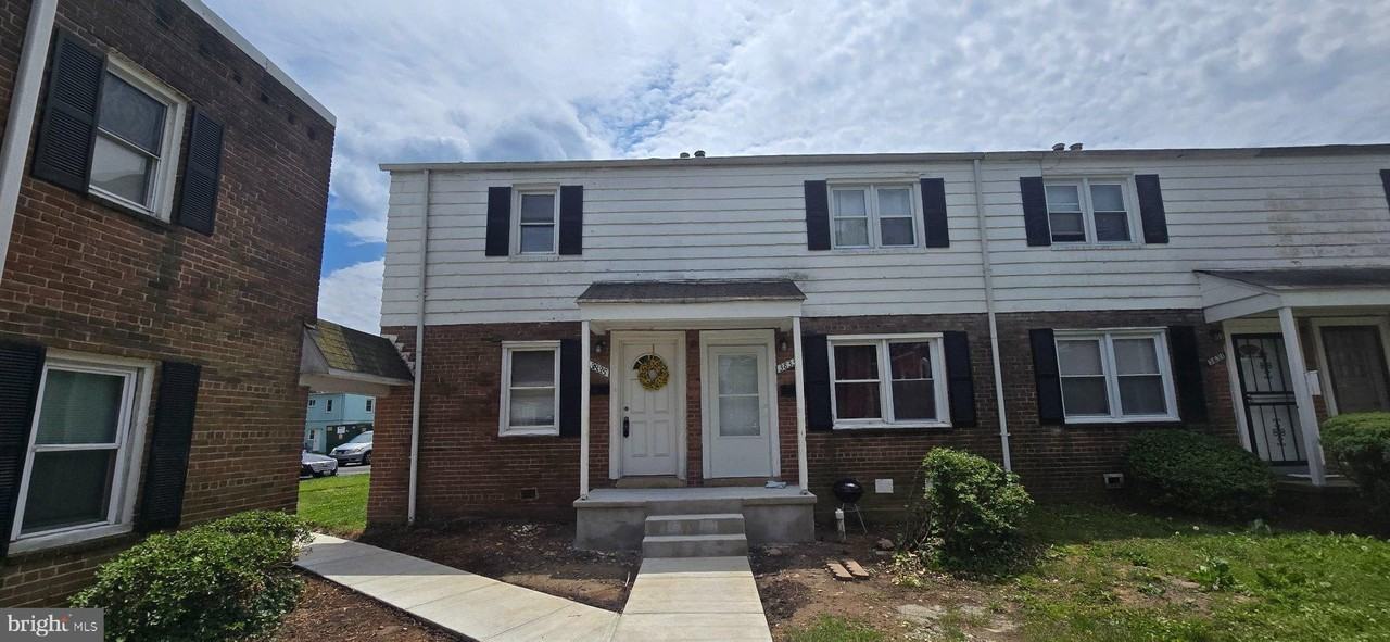 3835 26th Ave - Photo 2 of 23