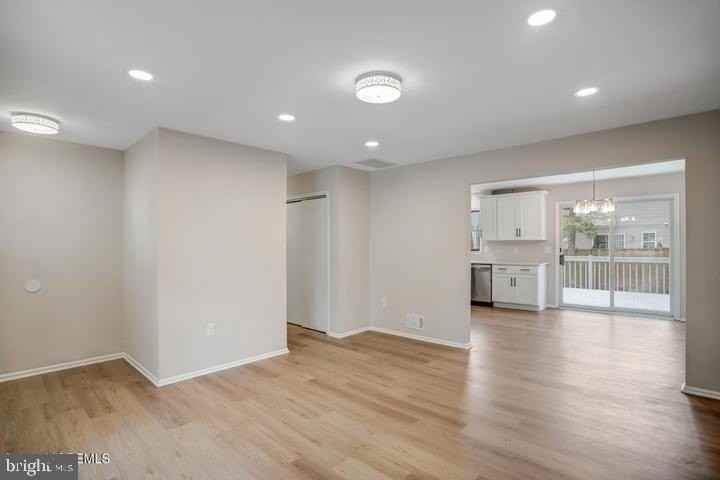 615 Beach Blvd - Photo 4 of 8